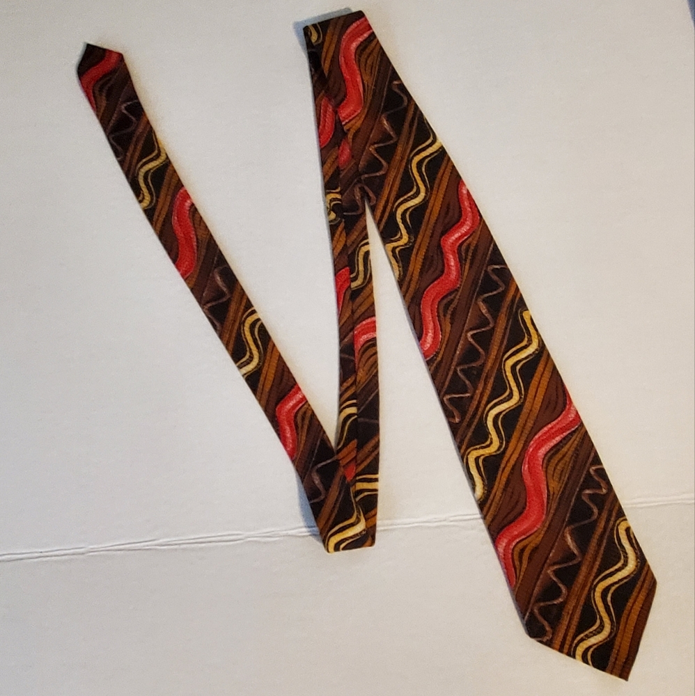 Stefano Milano Hand Made in Italy 100% Silk Tie. EUC.